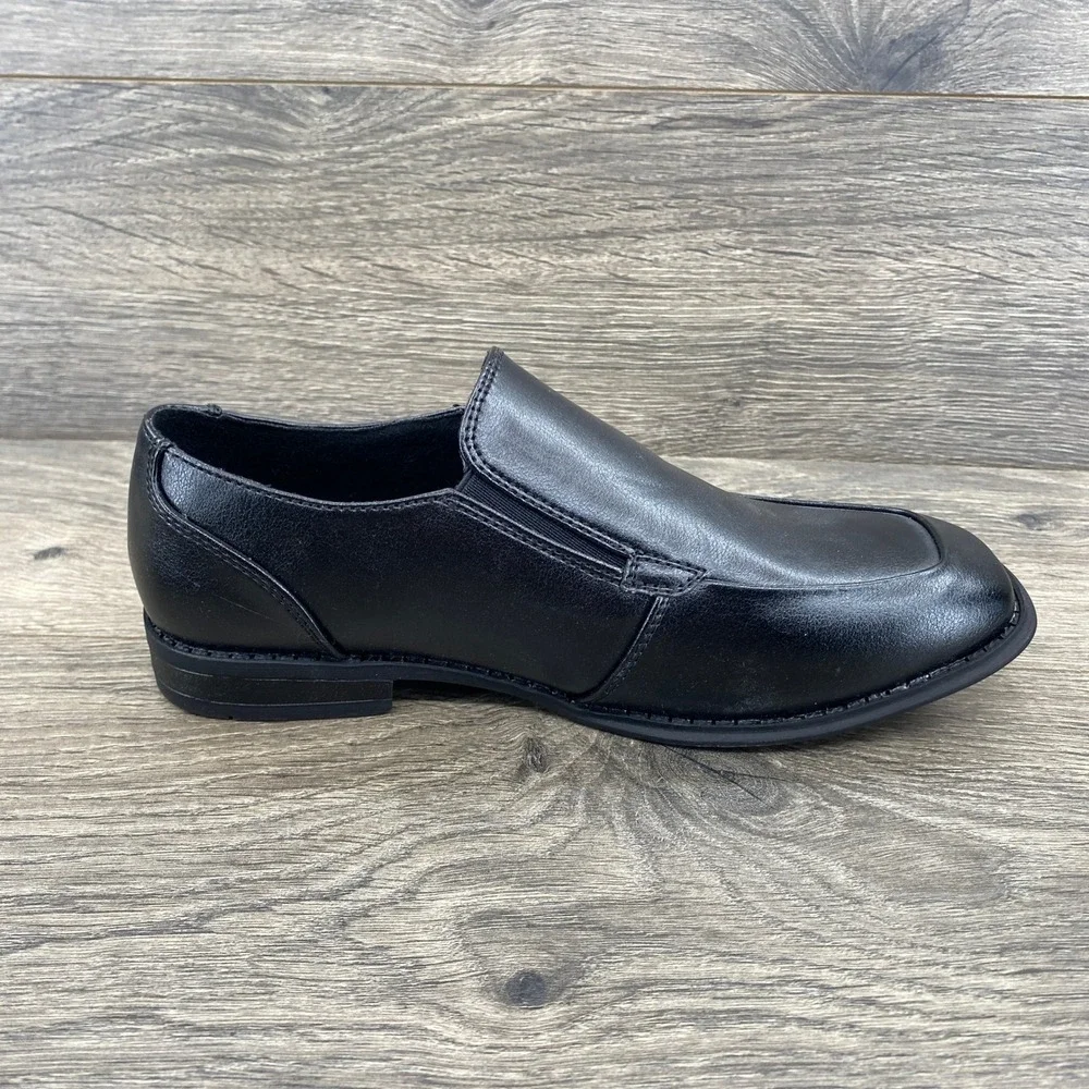 Kohls Boys Black Slip On Dress Shoes Square‎ Toe Memory Foam SNCRISTOPHER Size 4